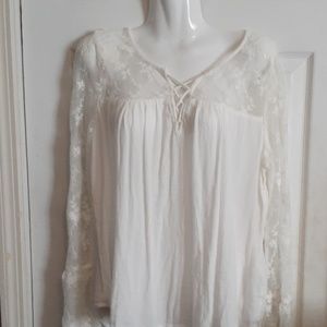 Hollister blouse with lace sleeves
